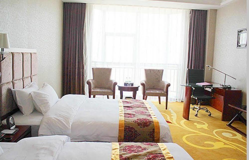 Foresoaring Hotel Changsha Exterior photo